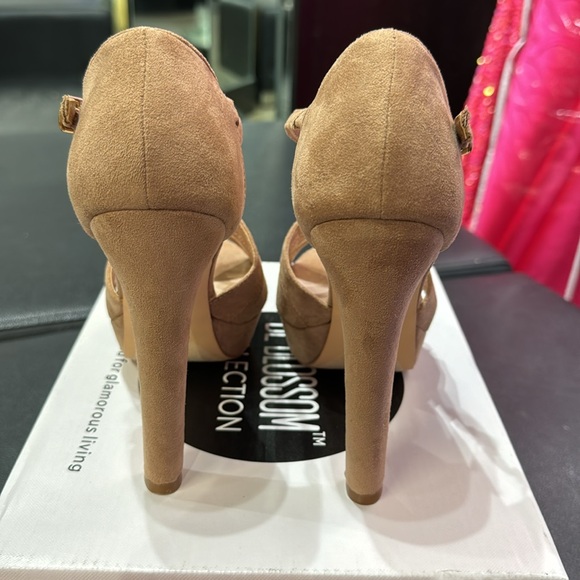 De Blossom Collection - 5” Heel - Nude Suede - Picture 4 of 7